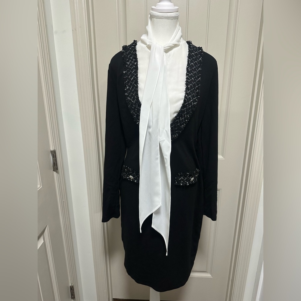 VENUS Black Dress with White Bow Accent - Picture 3 of 9